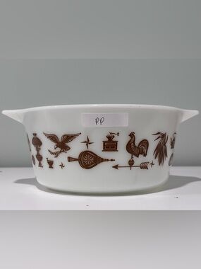 Pyrex 474 Early American Vintage White Milk Glass Casserole Dish with Brown